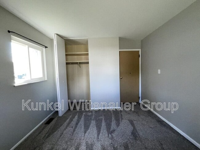 Building Photo - 209 Whitehall Dr