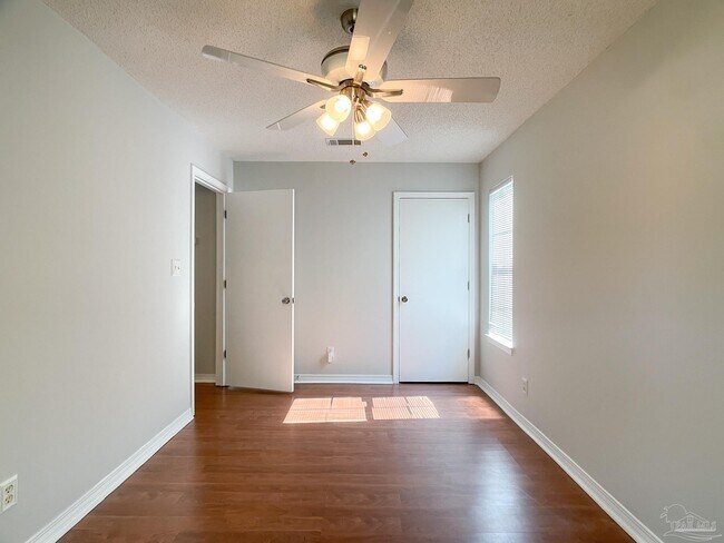 Building Photo - 7045 Weatherwood Dr