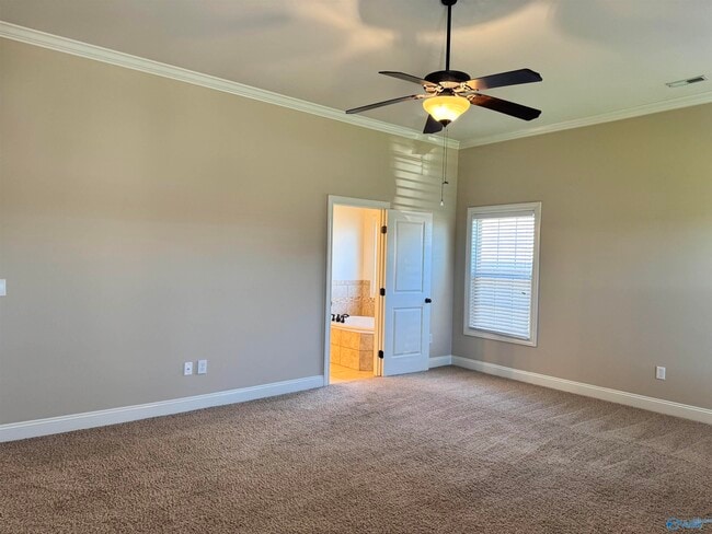 Building Photo - 2444 Bell Manor Dr SW