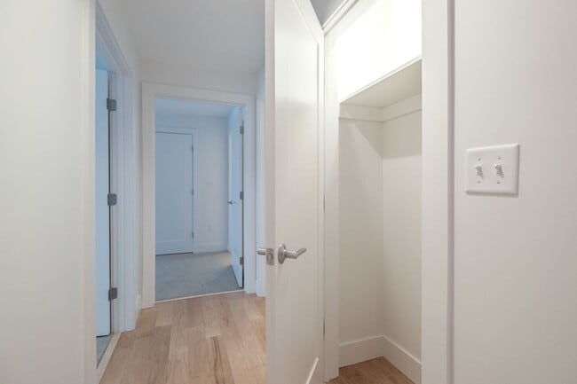 Building Photo - 2BR/2BA Old Port Condo Onsite Parking Available, Fitness Room and Elevator