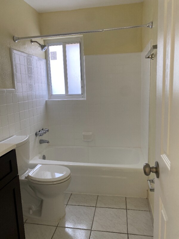 Building Photo - 5290 SW 90th Way