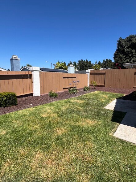 Building Photo - 737 Ashbrook Dr