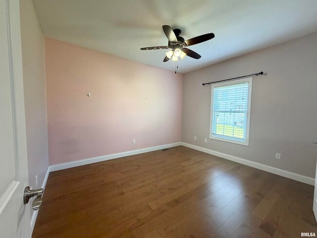 Building Photo - 1805 Blue Stone Dr