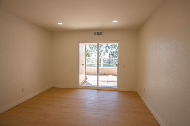 Building Photo - Newly Renovated Anaheim Hills 2 bedroom wi...