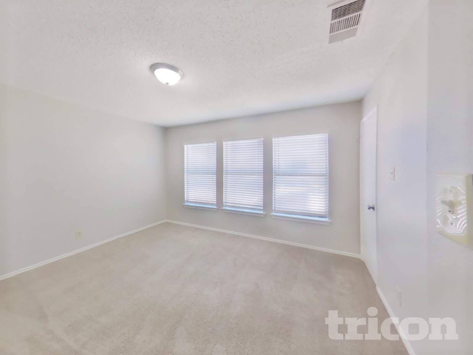 Building Photo - 6419 Beech Trail Dr