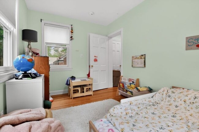 Building Photo - 4825 Butterworth Pl NW