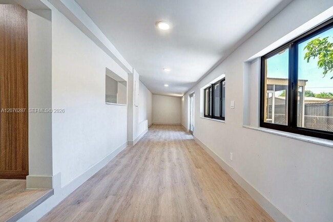 Building Photo - 450 NW 140th St