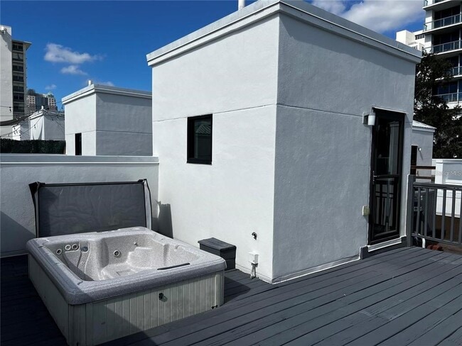 Building Photo - 350 S Osceola Ave