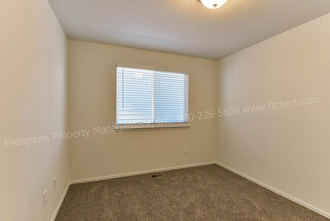 Building Photo - 1513 First Light Dr