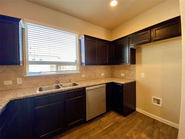 Building Photo - 3012 Tilmon Ln.