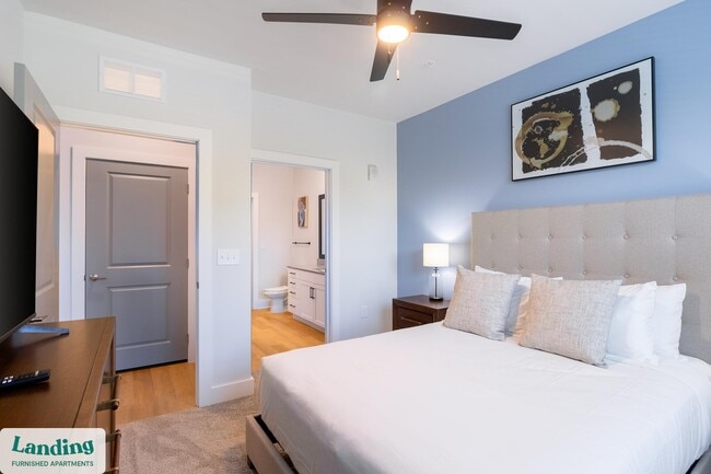 Building Photo - 435 Encore Way