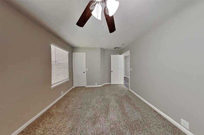 Building Photo - 2714 Woodspring Forest Dr