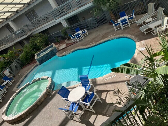 Building Photo - 14825 Windward Dr