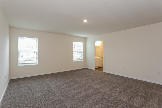 Building Photo - 145 Ashwood Cir