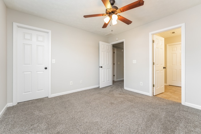 Building Photo - 2508 Oak Creek Ln