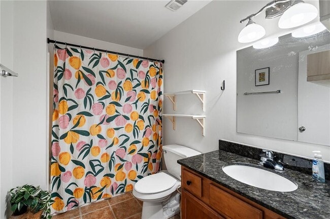 Building Photo - 1031 State St NW