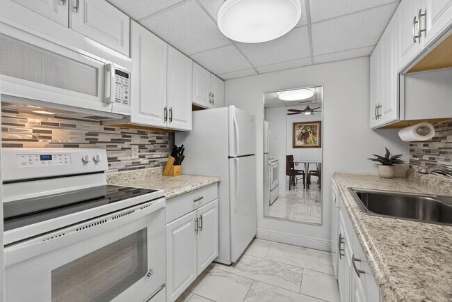 Building Photo - 1131 SE 4th St