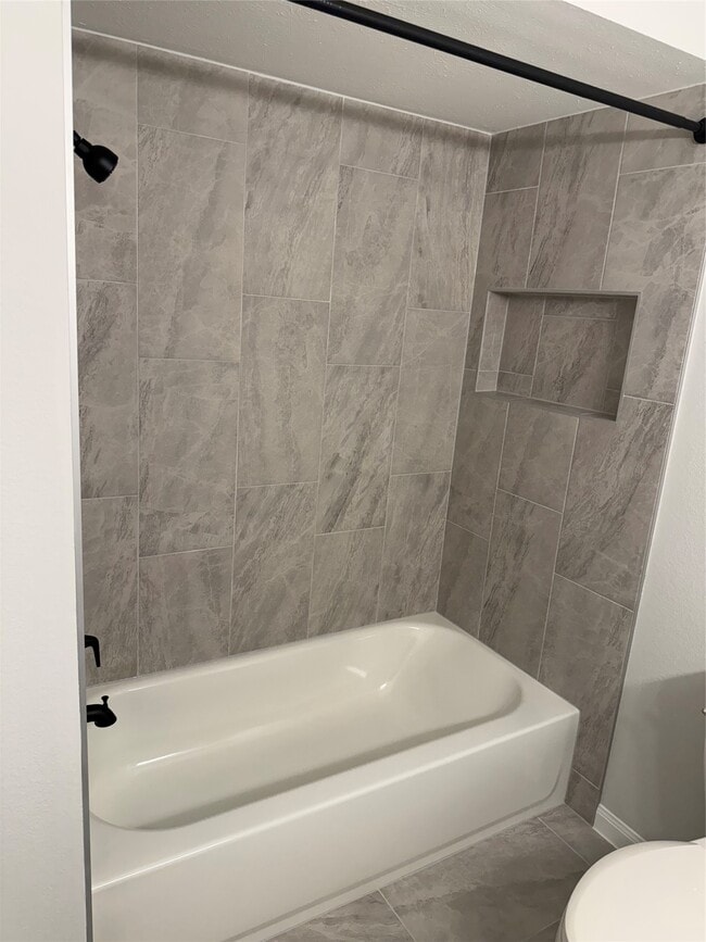 Building Photo - 7 Sun Meadow Blvd