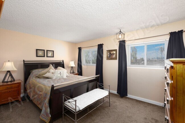 Building Photo - FURNISHED LOS LAGOS RENTAL
