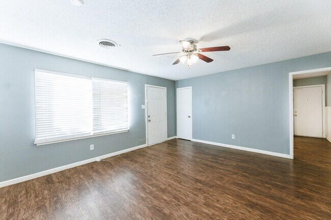 Building Photo - 5426 25th St