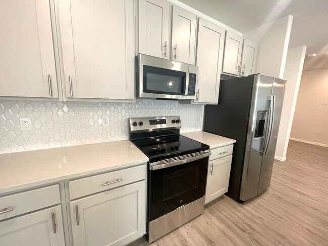 Building Photo - 12005 U.S. 380 Apt #6110, Aubrey, TX 76227...