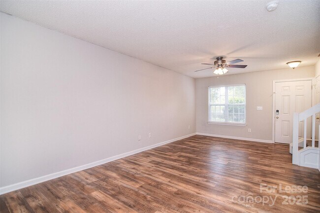 Building Photo - 158 Portestown Way