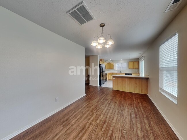 Building Photo - 6651 S Acacia Ave