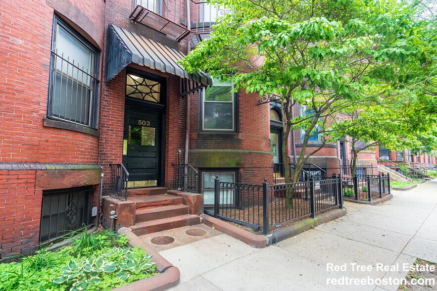 Building Photo - 503 Beacon St