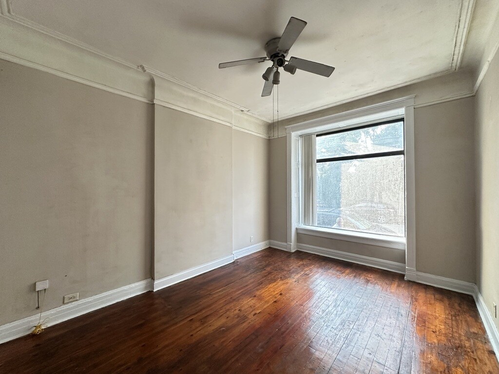 Building Photo - 1407 W Erie St