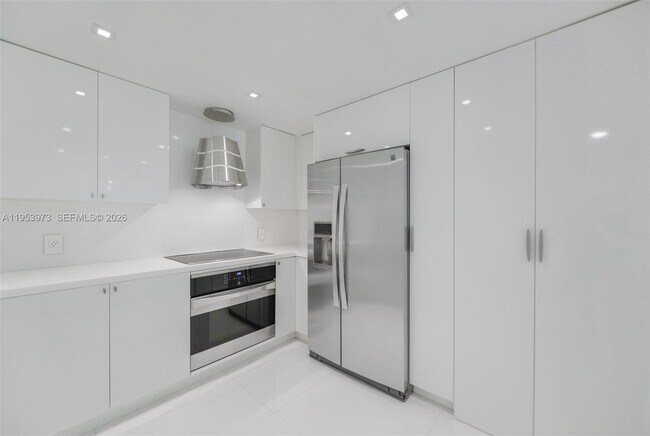 Building Photo - 1401 SW 22nd St