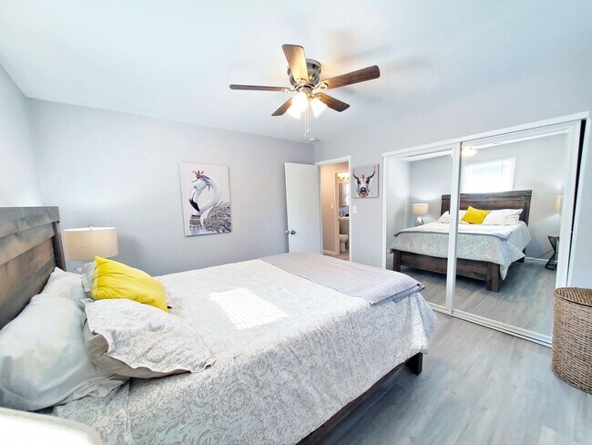 Building Photo - 4 Bed - 1 Bath Cape Cod for Rent