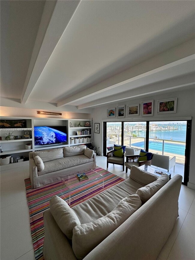 Building Photo - 166 Harbor Dr