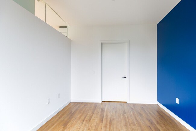 Building Photo - Terrific One Bedroom Condo in Truxton Circle!