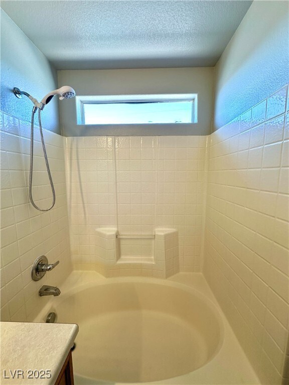 Building Photo - 2119 Tierra Del Verde St
