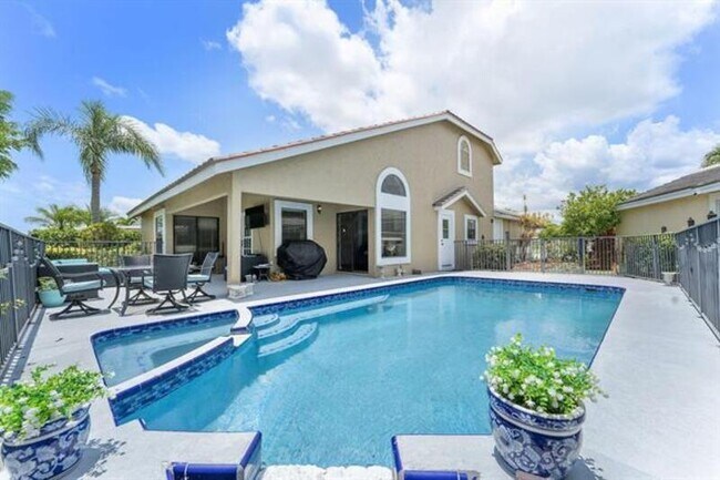 Building Photo - 8080 Covington Ct