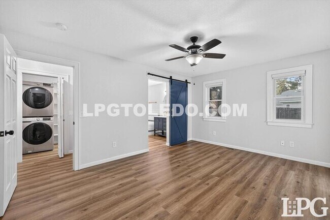 Building Photo - 2428 Bucklew Dr