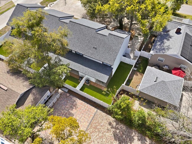 Building Photo - 1331 Cedar St