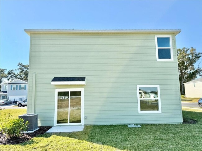 Building Photo - 3783 NE 30th Ter