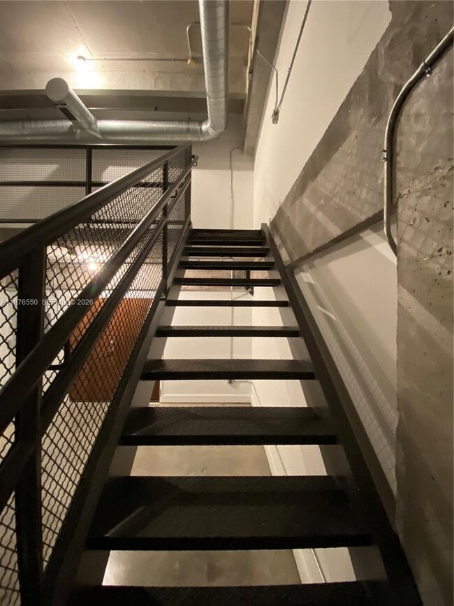 Building Photo - 1749 NE Miami Ct