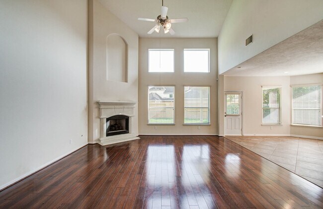 Building Photo - 5122 Raven Forest Ln