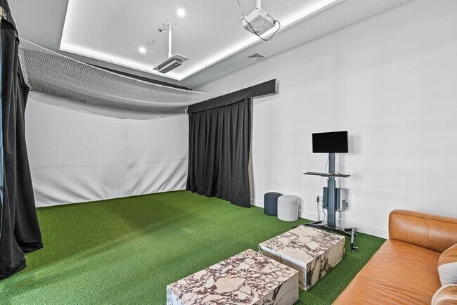 Building Photo - 99 Sumner St