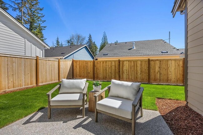 Building Photo - New 2-Bedroom, 2-Bathroom House in Ten Trails' 55+ Community