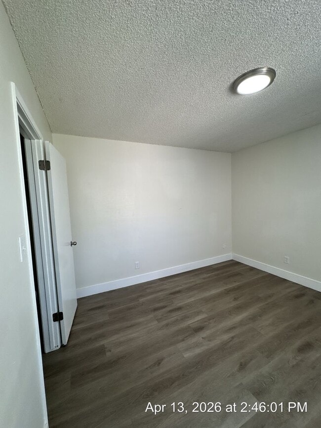 Building Photo - MOVE IN READY! 2 WEEKS OFF!! NO APP FEE! UPSTAIRS UNIT WITH BALCONY!