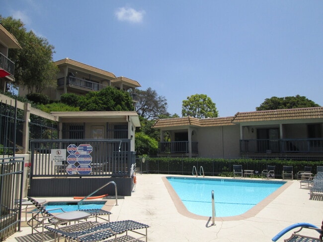 Building Photo - La Costa Casa Grande - Condo w/ Dual Master Bedrooms - Carlsbad