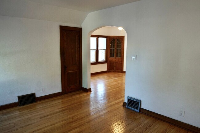 Building Photo - 3621 N 15th St