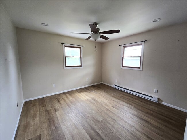 Building Photo - 118 Milton Ln