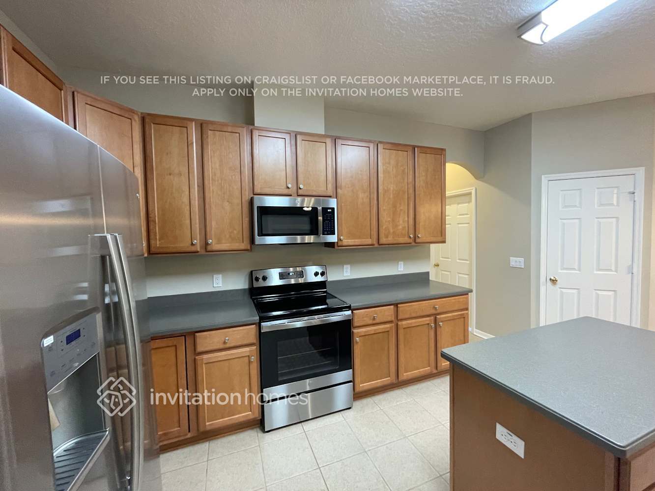 Building Photo - 12819 Solola Way