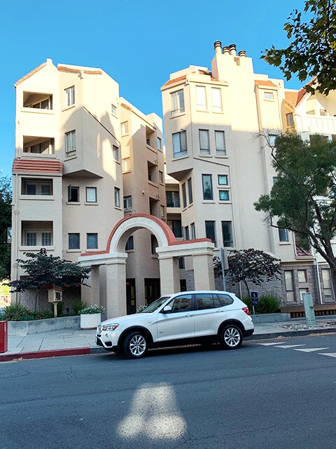 Building Photo - 365 Forest Ave