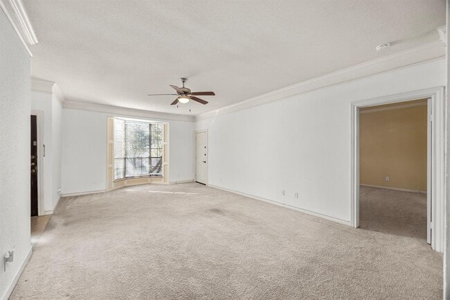 Building Photo - 2700 Revere St