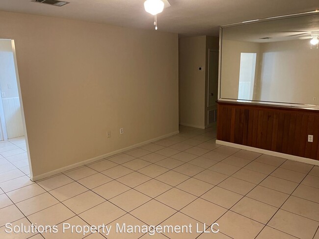 Building Photo - 3 br, 2 bath House - 3728 S SHERWOOD CIR